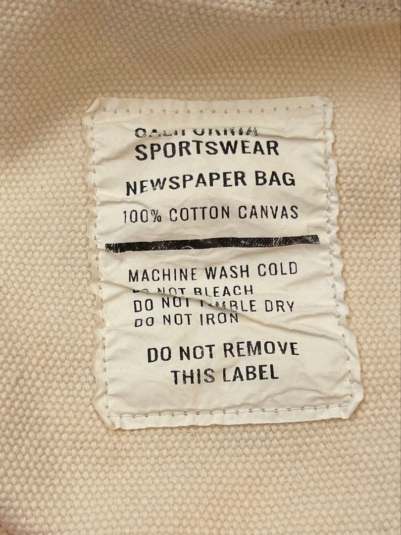 California Sportswear ニュースペーパーバッグ