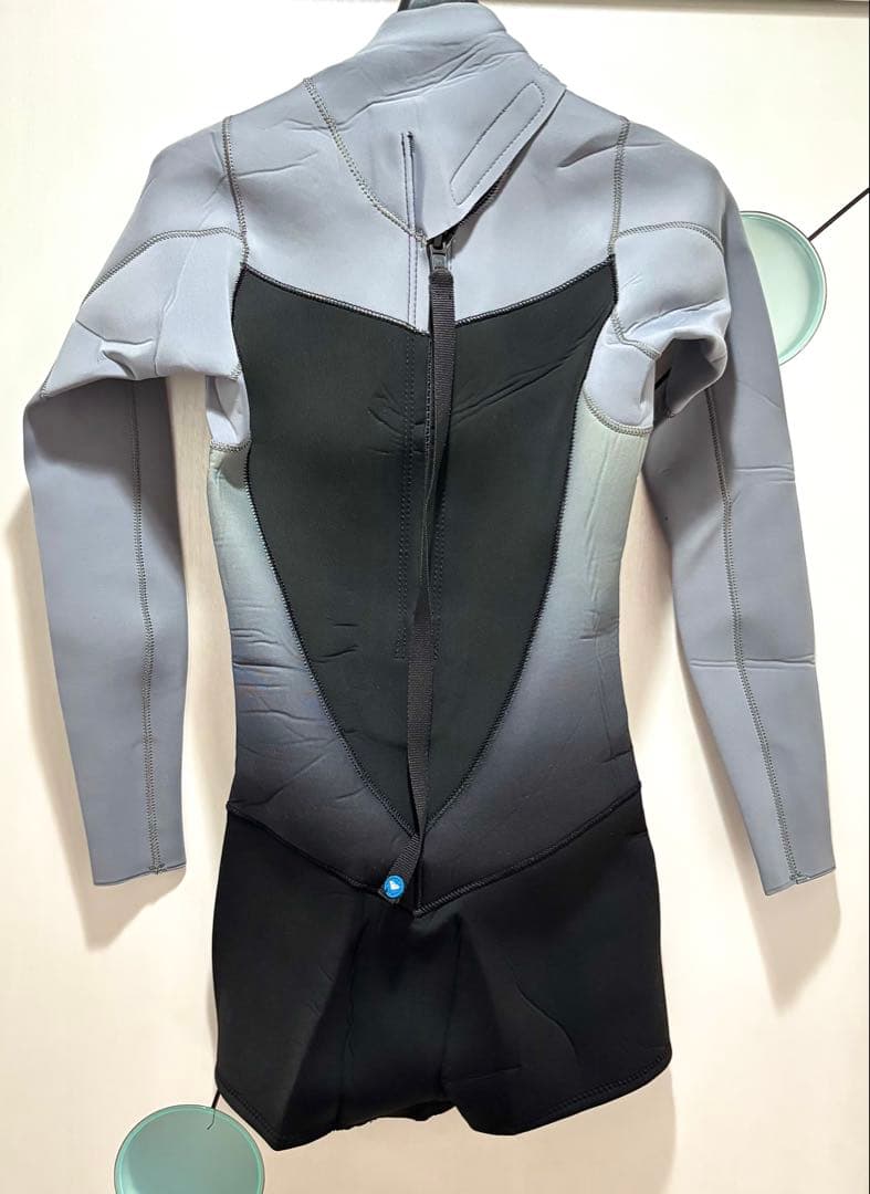 ロキシー 長袖ショートウェットスーツ グレー/ブラック　ロングスプリング　ML