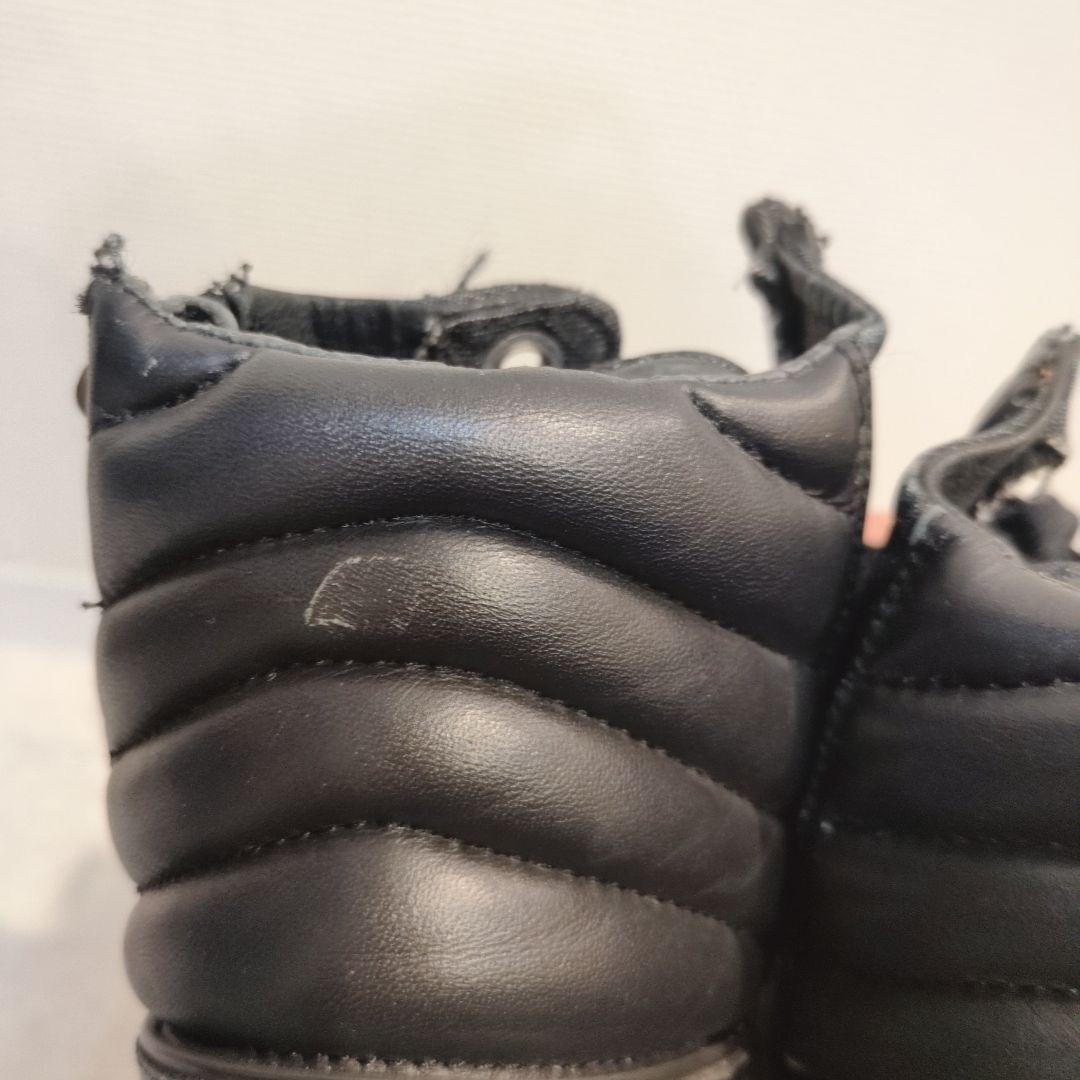 diesel ディーゼル　スニーカー　ハイカット　メンズ　プレートロゴ　ブラック