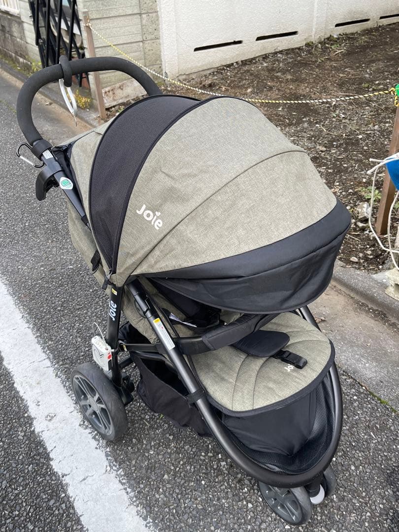 Joie ベビーカー オリーブ色折りたたみ式