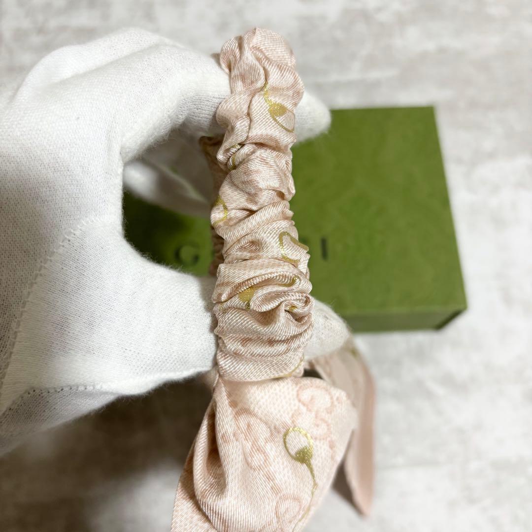 I195 GUCCI グッチ　シュシュ　セット　シルク 箱・保存袋付き　ピンク