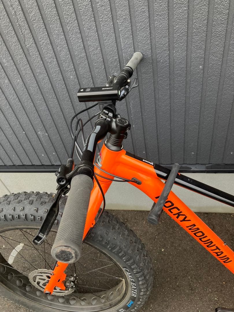 tomoロッキーマウンテンRockymountain