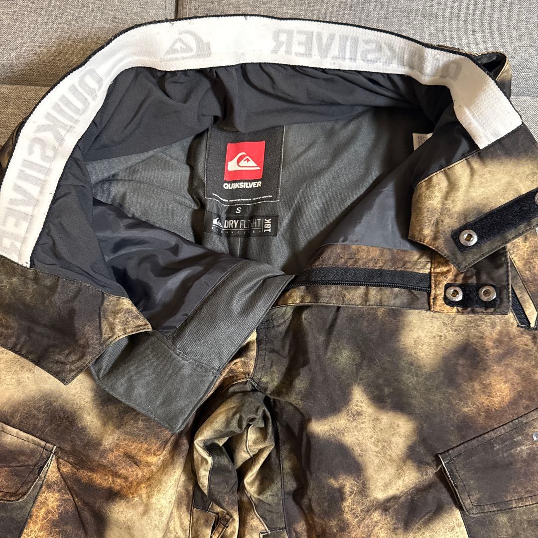 QUIKSILVER スノーボードウェア　セット　カモ柄