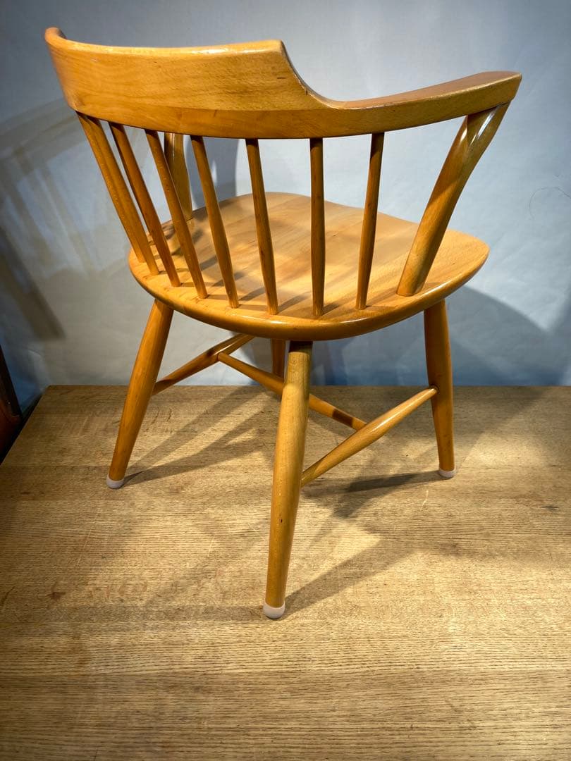 ラスト一点画像76枚 キツツキ ダイニングチェア ナチュラル 昭和56年 アーム