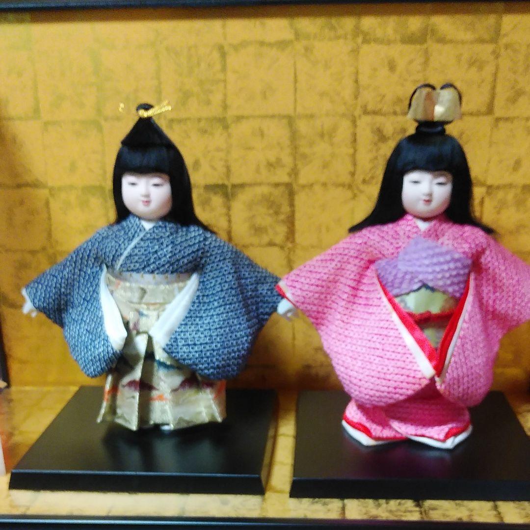男の子と女の子の日本人形