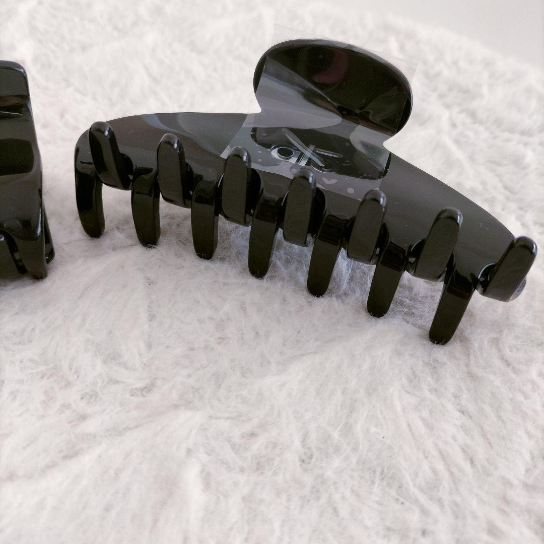 日本未入荷　大人気ブランド alo yoga ブラック ヘアクリップ 2個セット