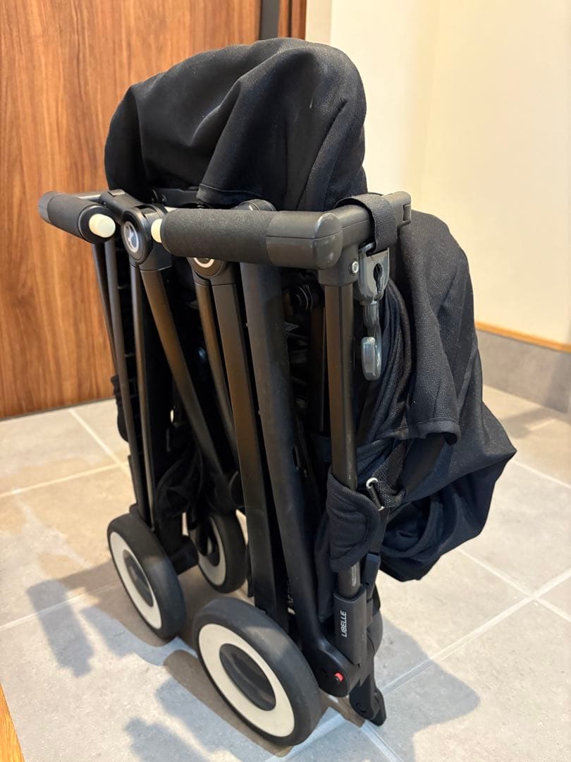 サイベックス　リベル　トラベルバッグ、レインカバーつき