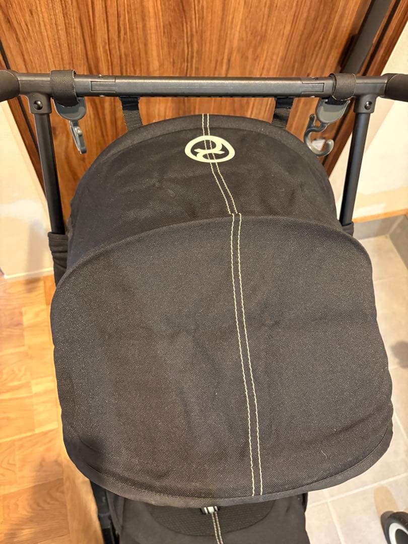 サイベックス　リベル　トラベルバッグ、レインカバーつき