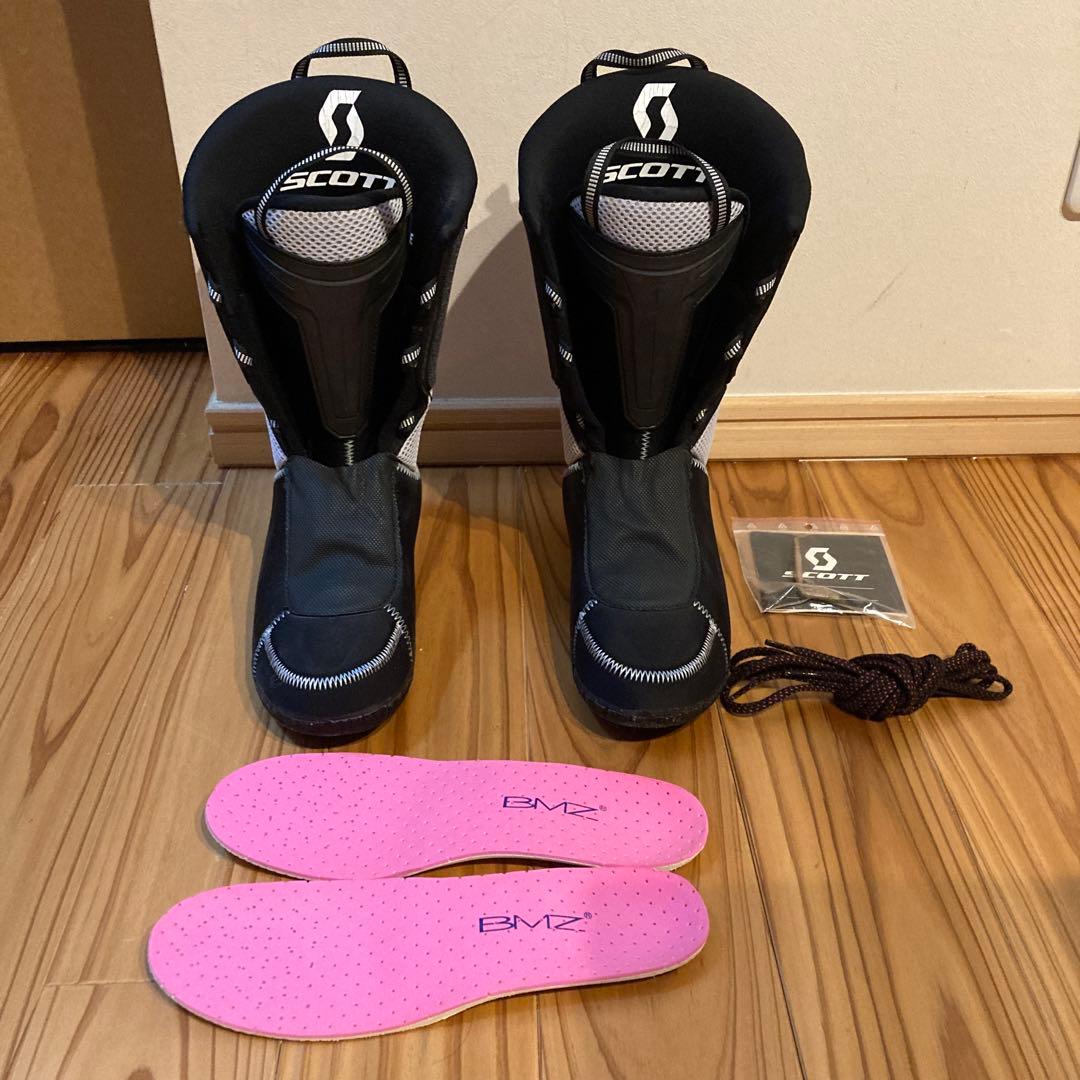 テレマークスキーブーツ（スコットKENAI 75mmノルム）