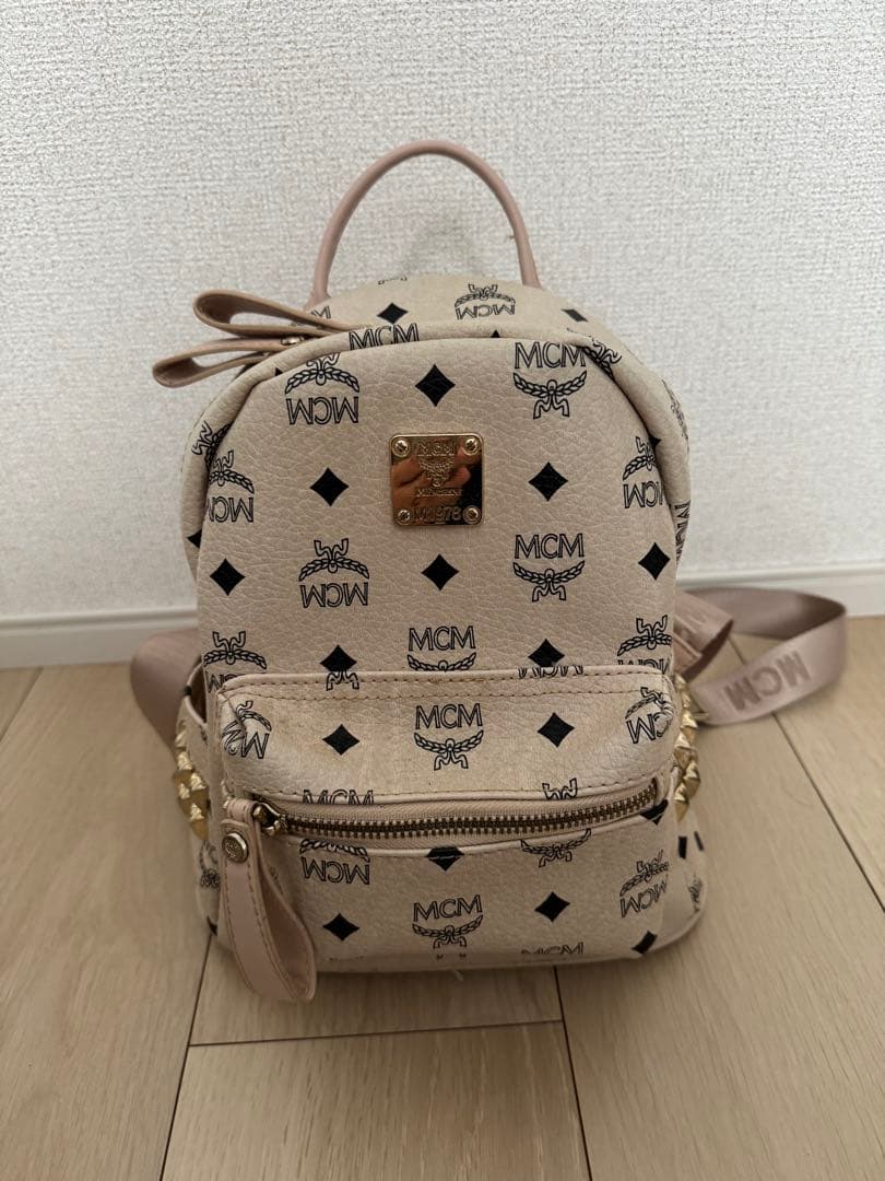 MCM ロゴプリント リュック ベージュ