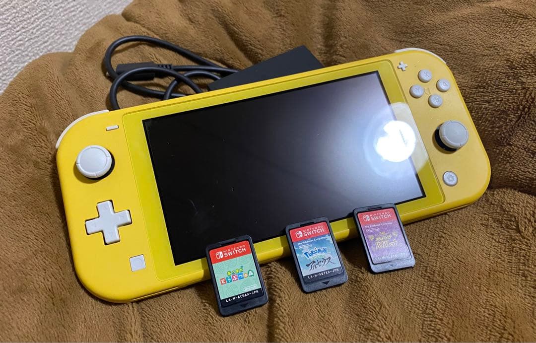 Nintendo Switch Lite イエロー ゲームカード3枚付き