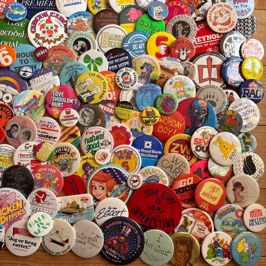 ピ*ピ様 ヴィンテージ缶バッジ200個OVER ／アメリカ・イギリス／Vinta