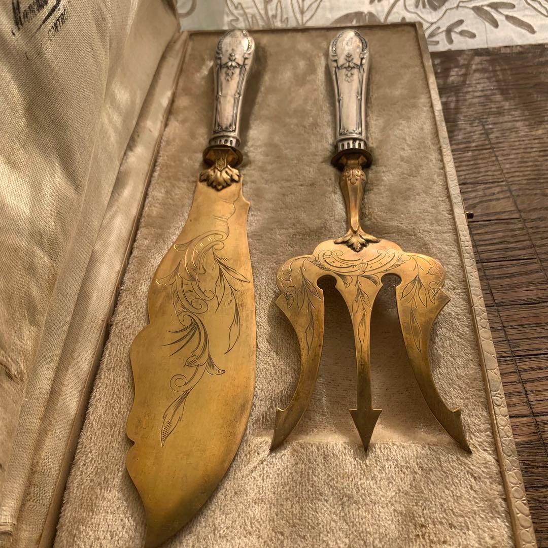 フランスアンティーク　彫金カトラリー　モノグラム入