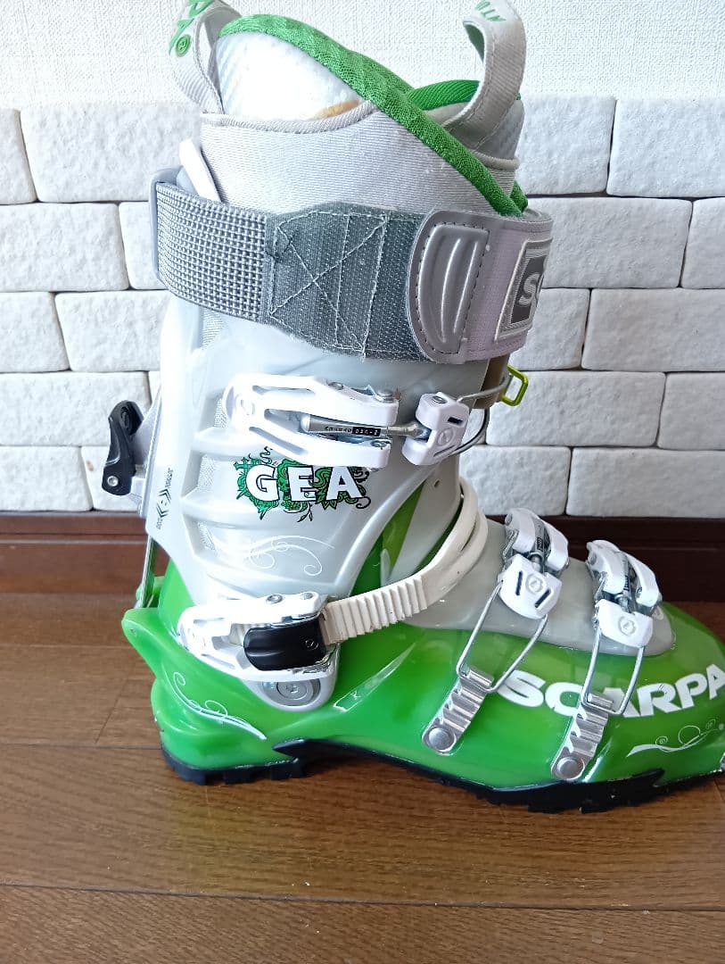 SCARPA GEA 女性用スキーブーツ バックカントリー