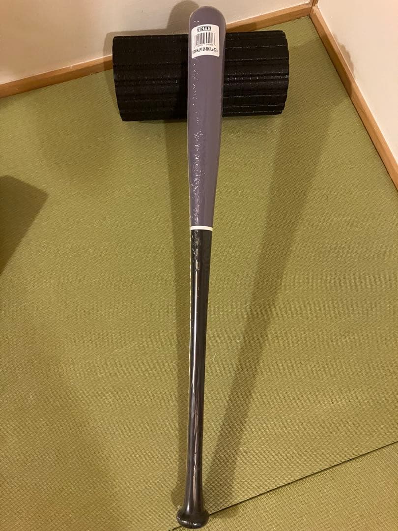 ヴィクタス　バット