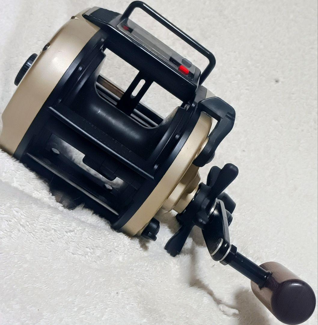 ダイワ タナセンサー SS-60 デジタル深度カウンター付両軸リール珍しいサイズ
