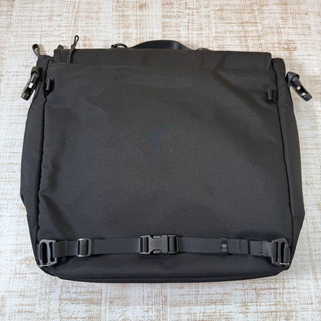 WHITEAGEホワイタージュMOD.NAVYMessenger バッグ