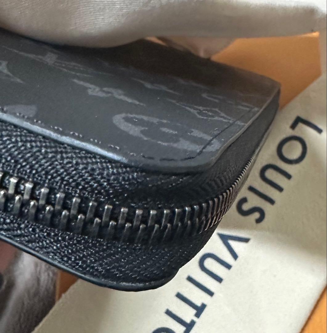 ルイ・ヴィトン　ジッピーウォレット