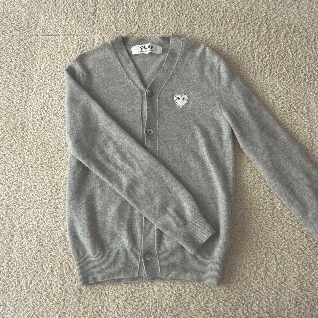 PLAY CDG コムデギャルソン　グレー カーディガン