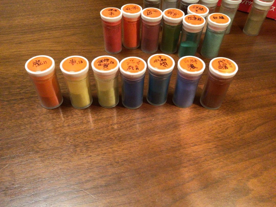 岩絵具　　26色➕8色