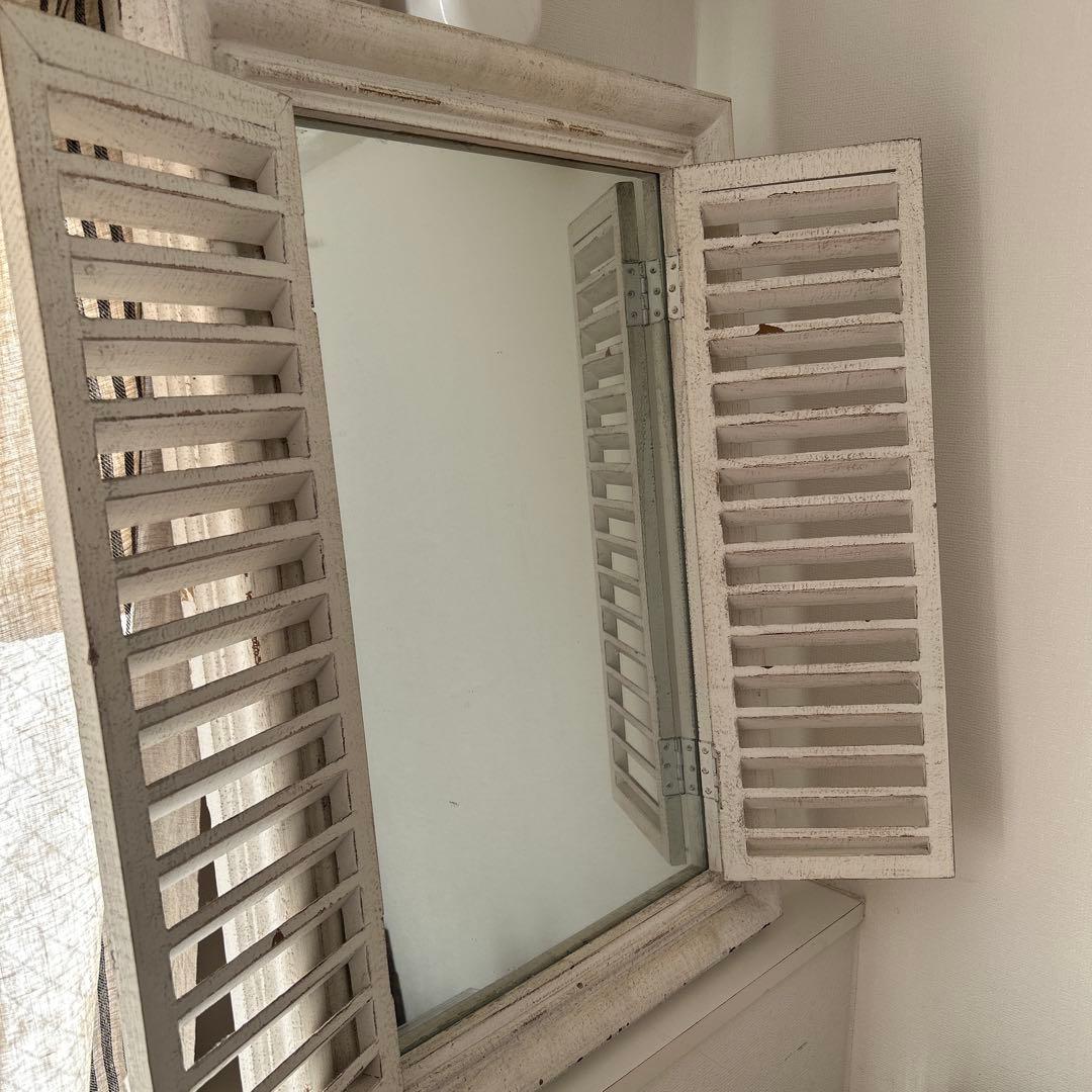 アンティーク風窓枠ミラー