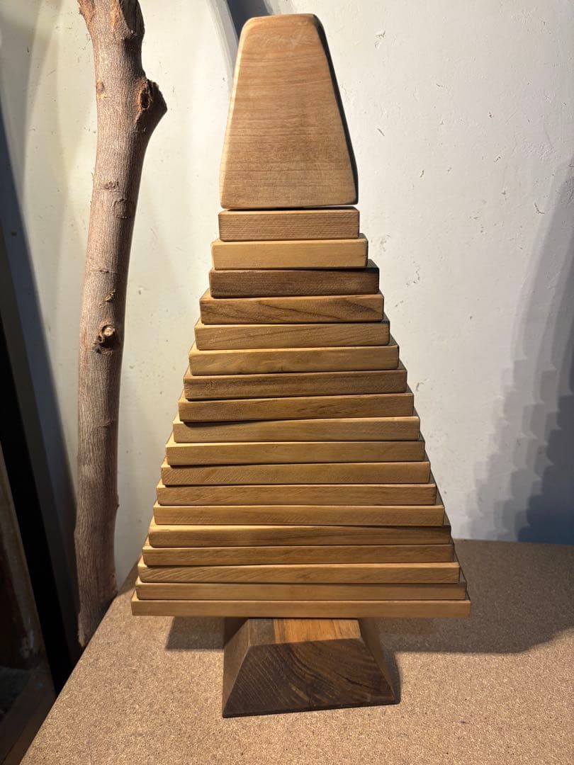 木製クリスマスツリー型装飾 約30cm
