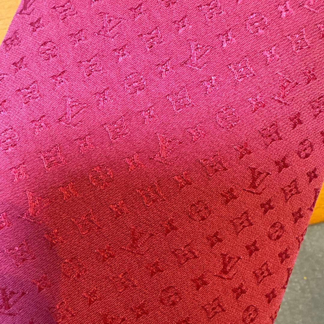 LOUIS VUITTON 赤 ネクタイ シルク100%