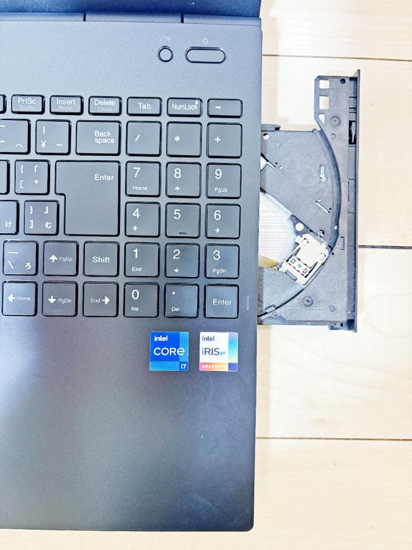 lavie i7-11世代 16GBメモリSSD256GB Officeあり