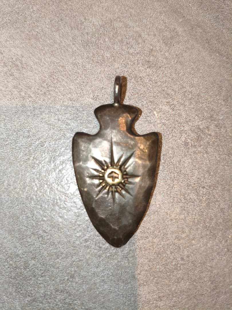 ゴローズ　矢じり K18太陽メタル付き（委託店購入品）