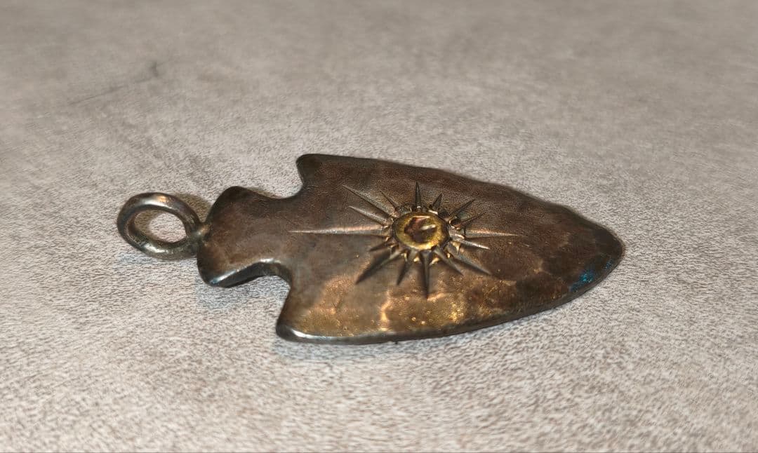 ゴローズ　矢じり K18太陽メタル付き（委託店購入品）