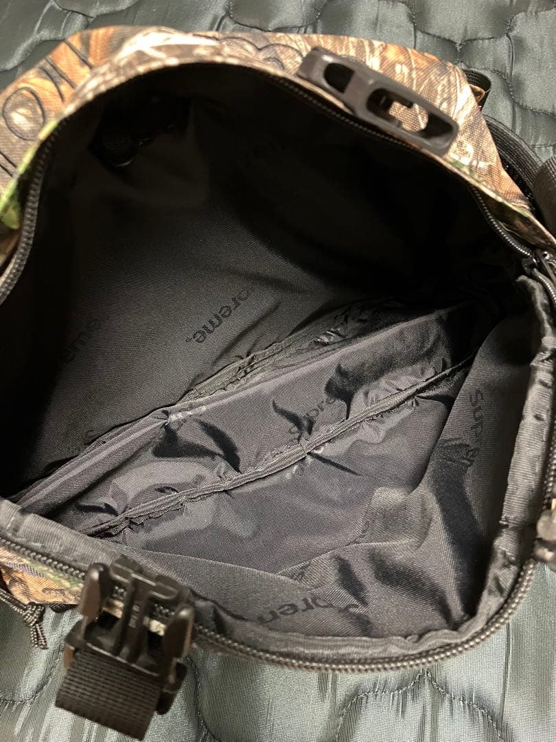 正規品　Supremeリアルツリー ボディバッグ 迷彩　カバン　ウエストポーチ