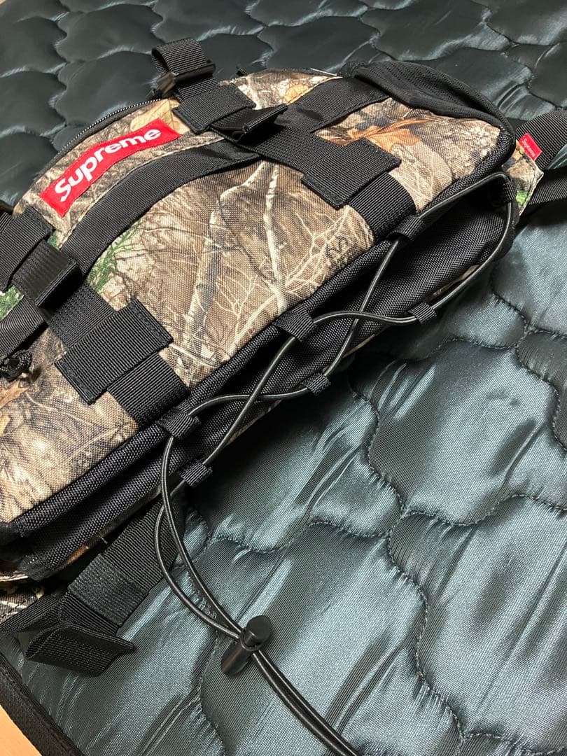 正規品　Supremeリアルツリー ボディバッグ 迷彩　カバン　ウエストポーチ
