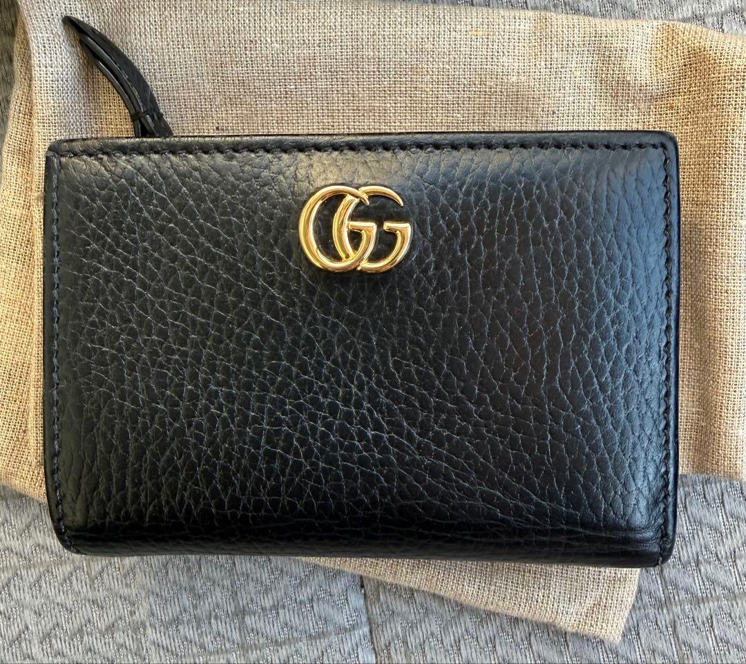 GUCCI グッチ ダブルG 二つ折り財布