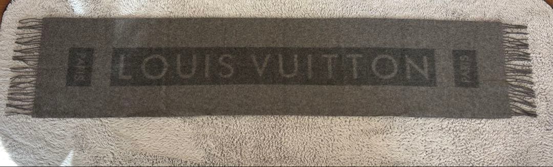 t*e様 ルイヴィトン　エシャルプバローダ　カシミヤ マフラー