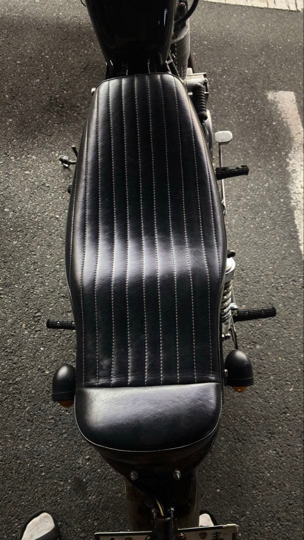 SR400/500用 薄型ベーツタイプ TTシート MOTOR ROCK
