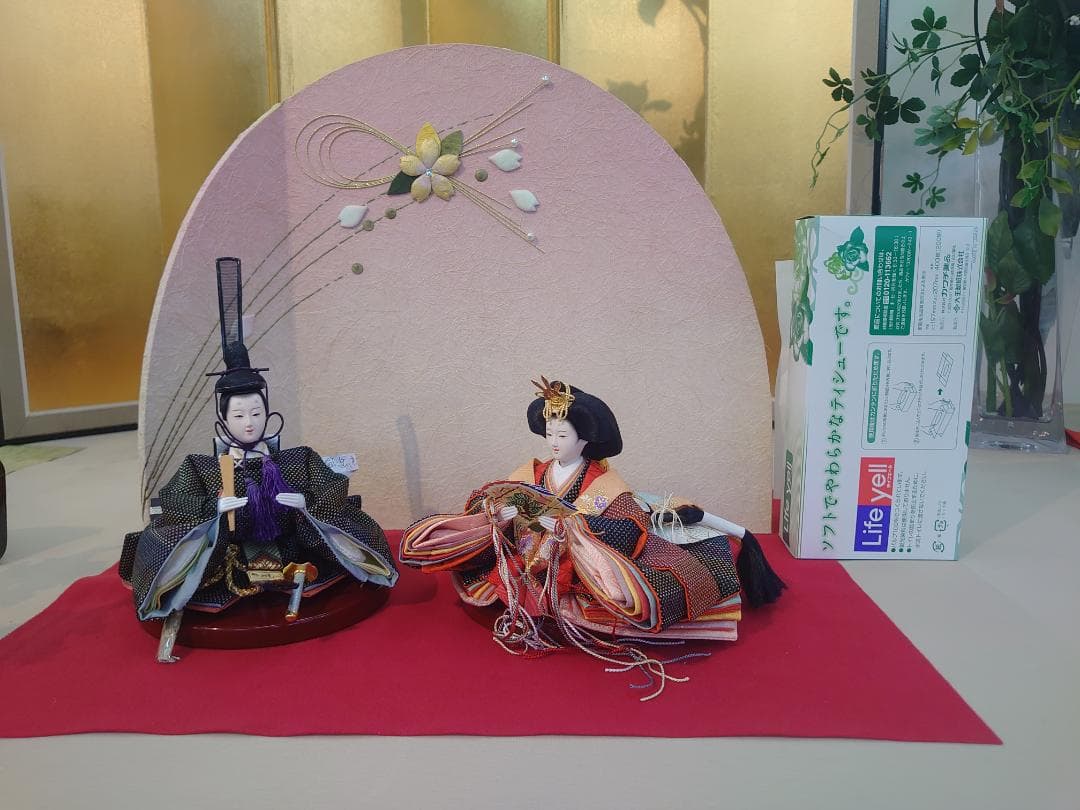 ●新品●　おひなさまセット　紬風衣装と和紙屏風