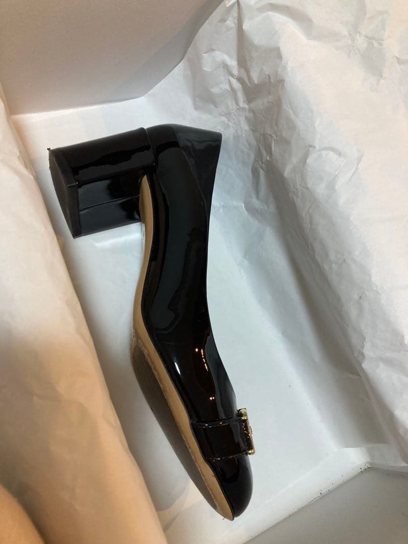 SalvatoreFerragamo GARDA 5.5/23cm相当