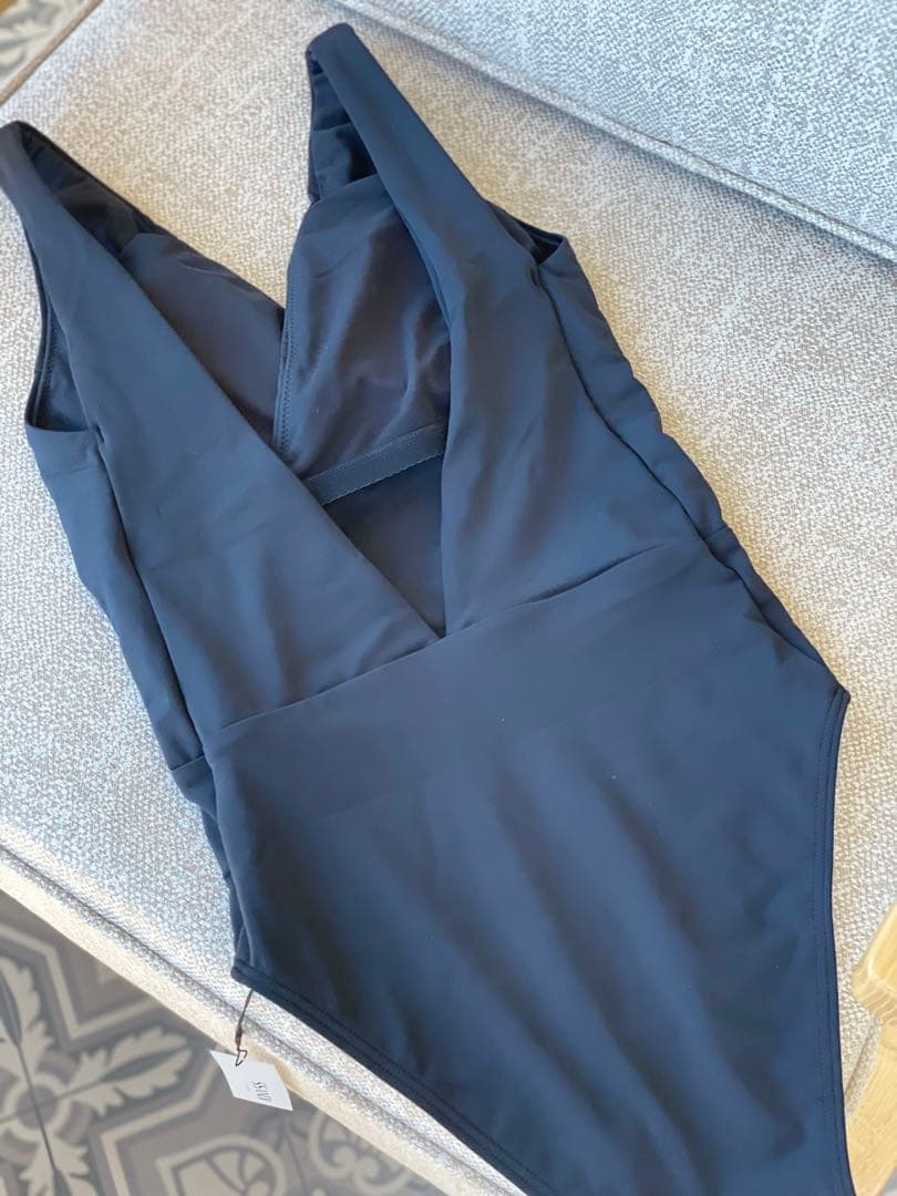 【新品未使用】SISANDI V OPENED midnight black 1