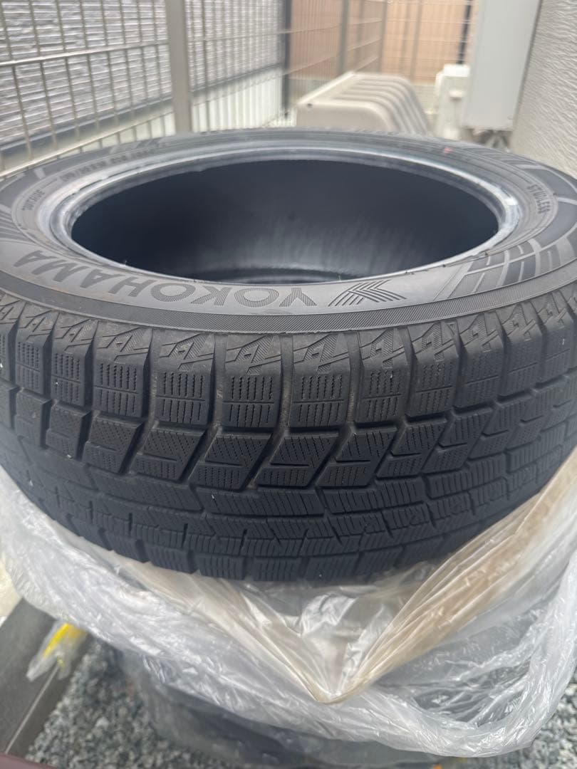 YOKOHAMA スタッドレスタイヤ 205/55R16