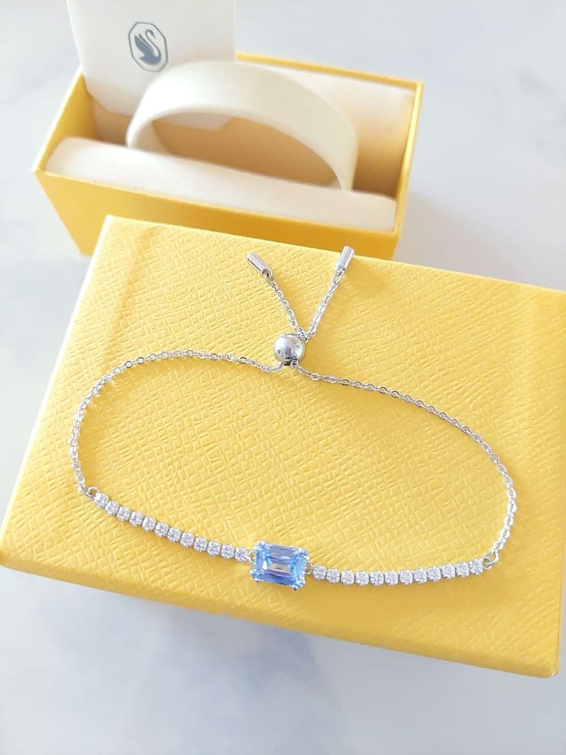 新品 SWAROVSKI Matrix ブレスレット ブルー スワロフスキー
