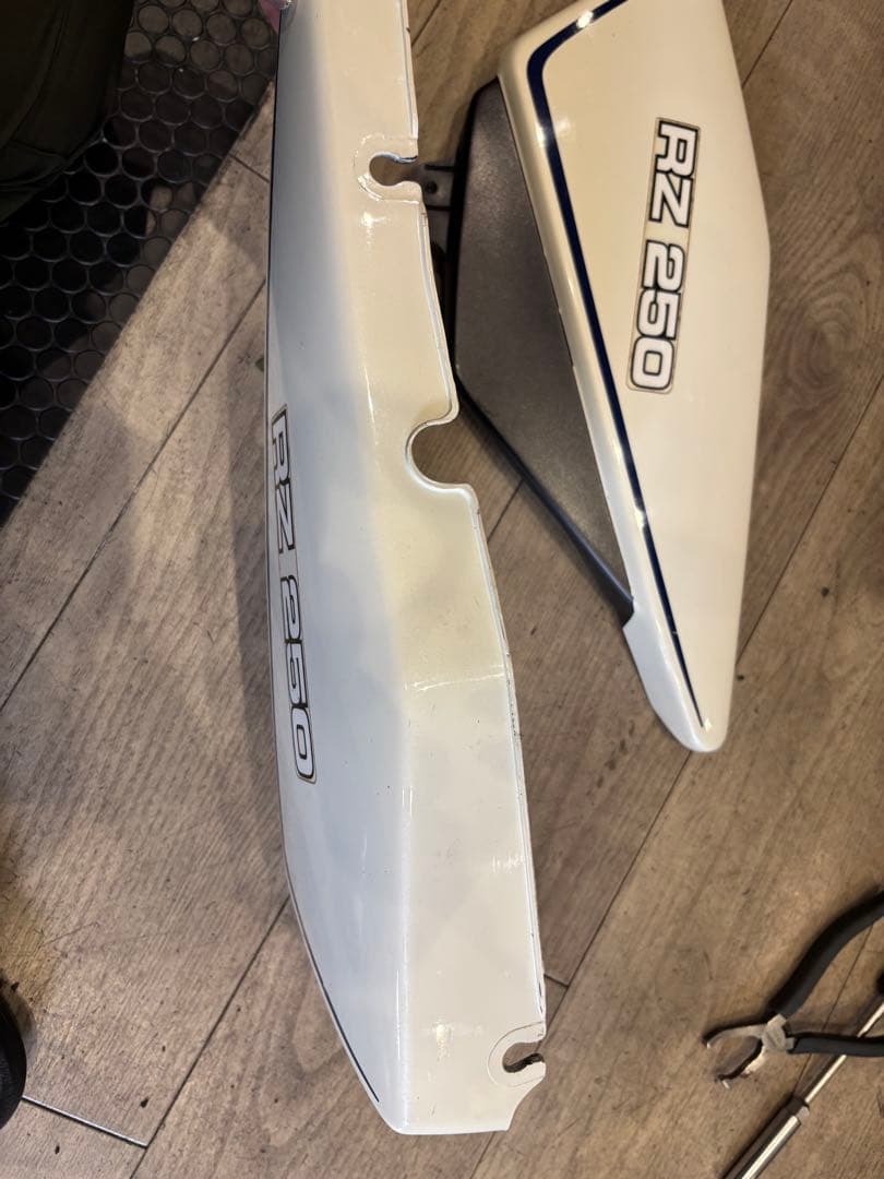 RZ250 サイドカウル