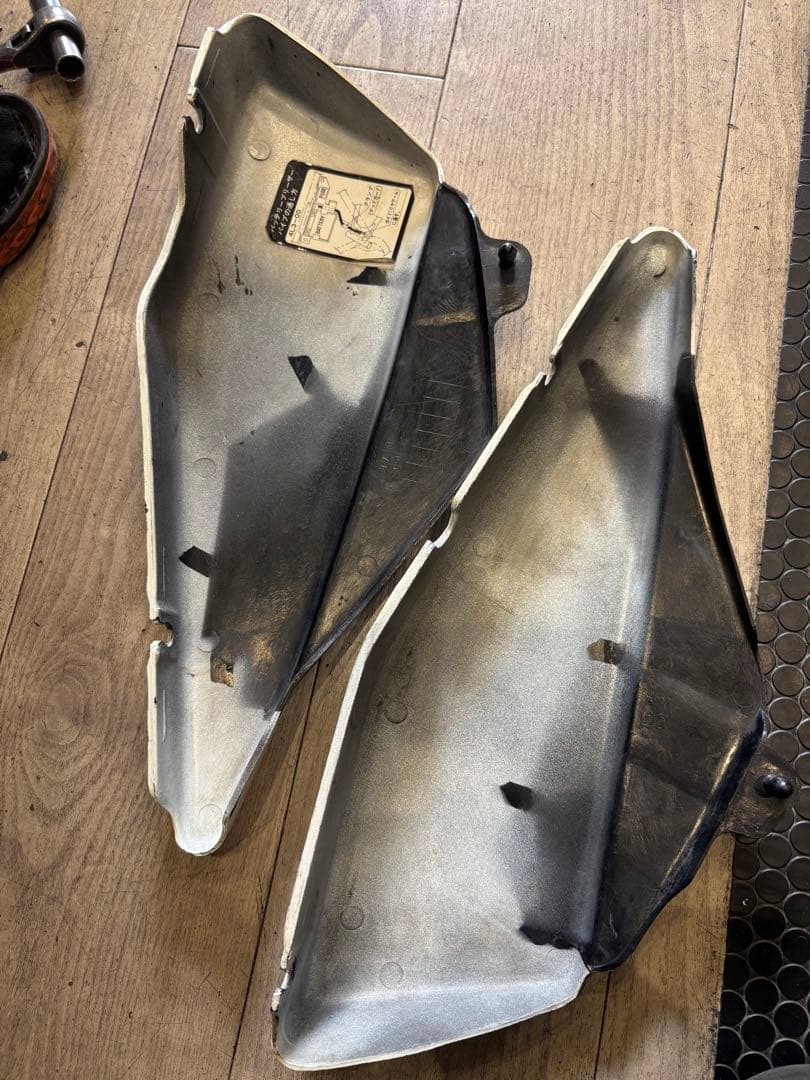 RZ250 サイドカウル