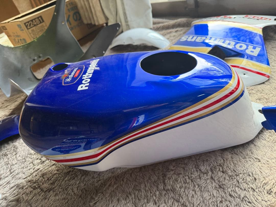 新品未使用品　NSR50/80　ロスマンズ　カウルセット　後期