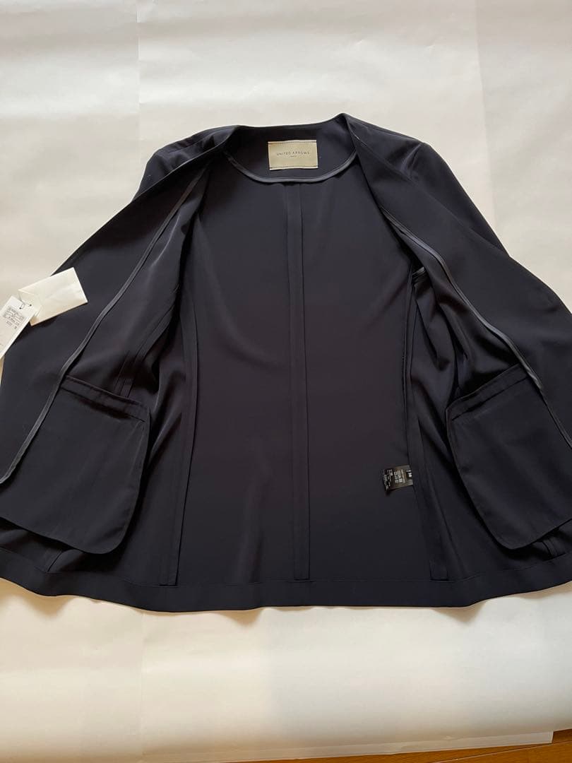 UNITED ARROWS ネイビー パンツスーツ 38サイズ　新品・未使用
