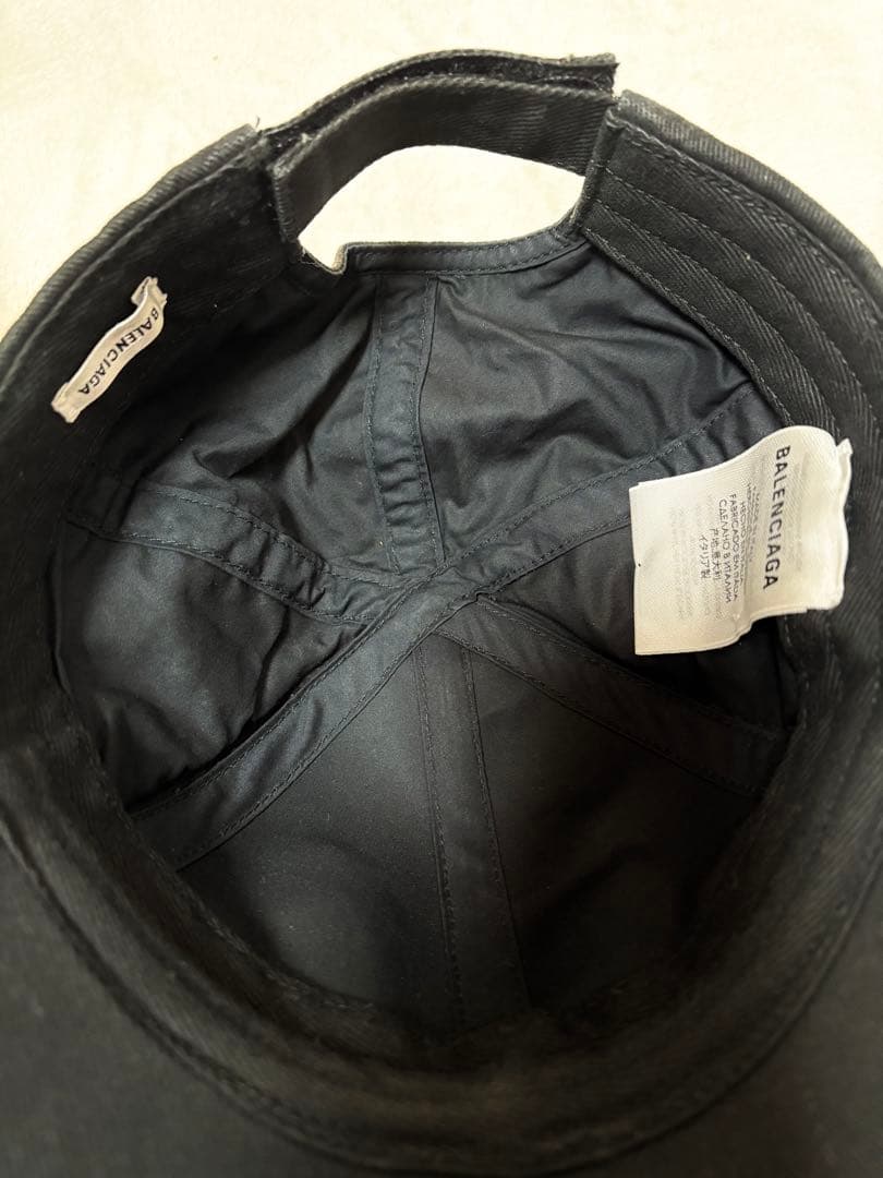 BALENCIAGA エッフェル塔キャップ