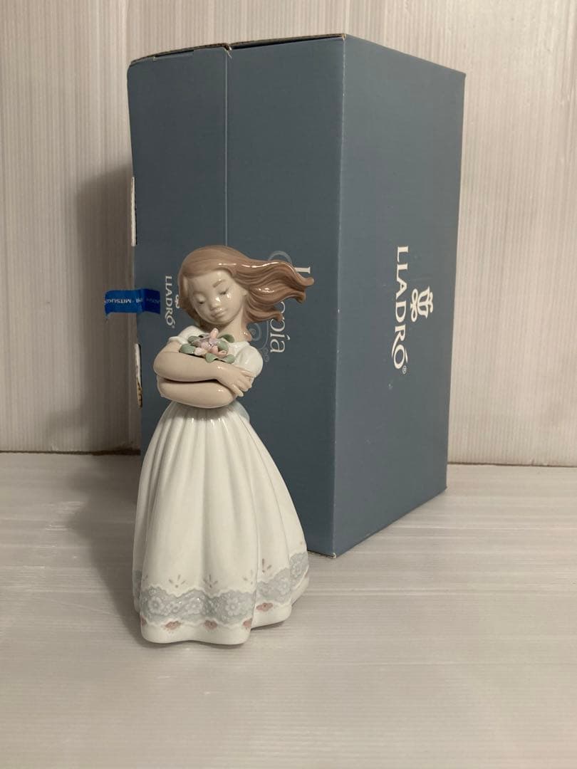 LLADRO Utopia 『さわやかな風』　陶器 リアドロ フォギュリン