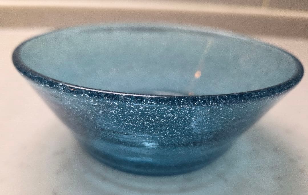小谷真三/眞三 吹きガラス　ブルー 倉敷ガラス 気泡 直径13.5cm ボウル