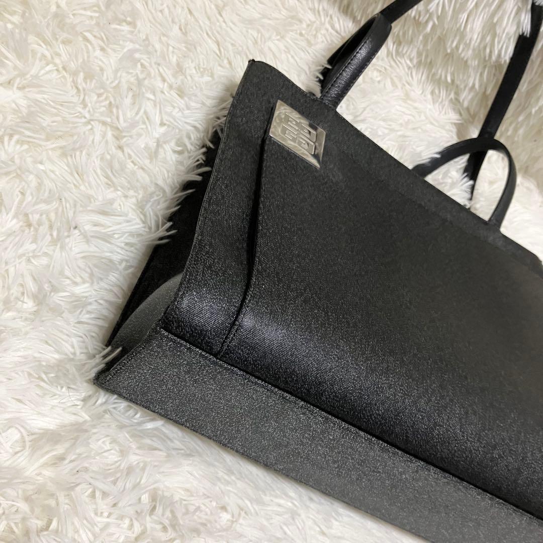 GIVENCHY トートバッグ 4Gロゴ 肩掛け シルバー金具 牛革 黒