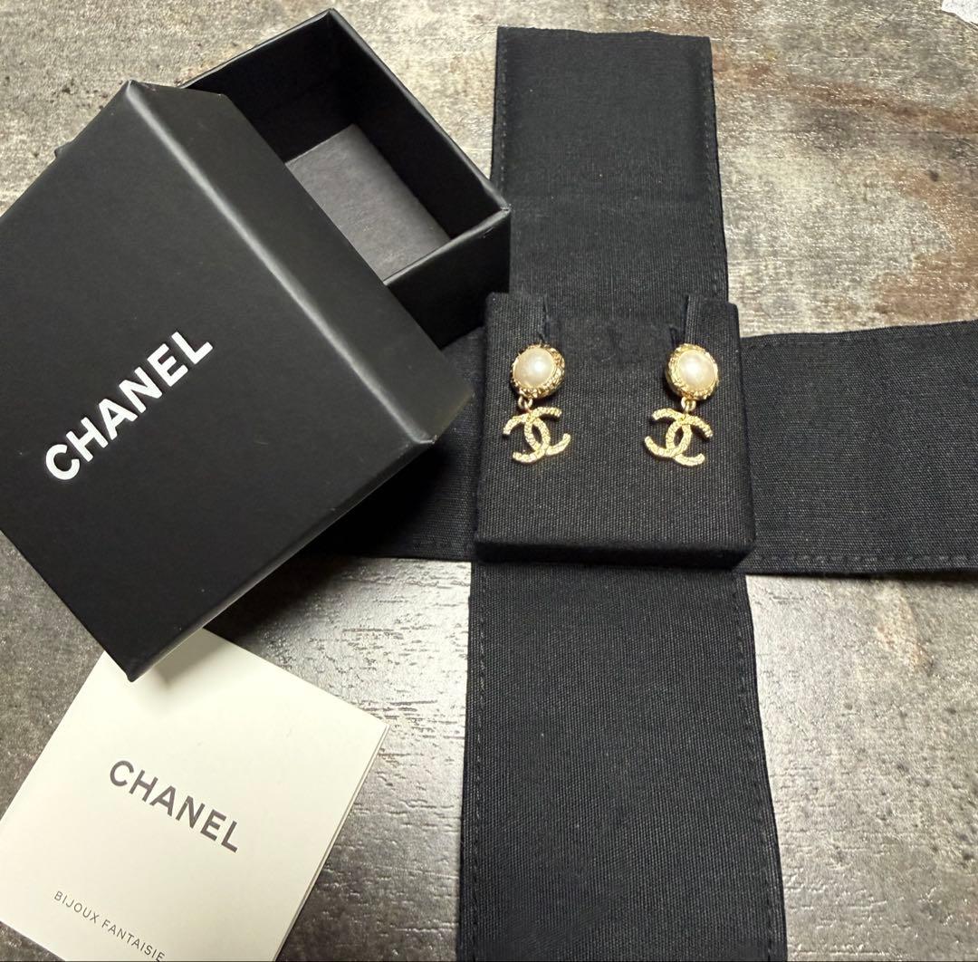 【あんしん鑑定】　CHANEL ピアス
