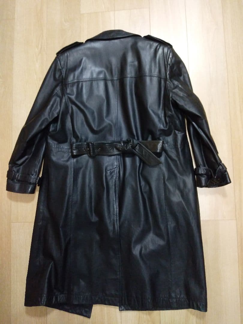 レザートレンチコート